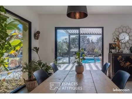 propriété 12 pièces 275 m²