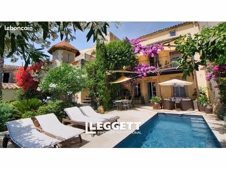 maison 8 pièces 321 m²