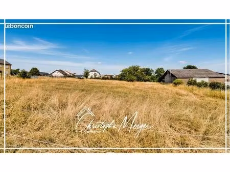 terrain 3 180 m² lorquin