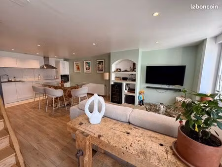maison de ville contemporaine 76 m² – rénovée à neuf – hyper centre