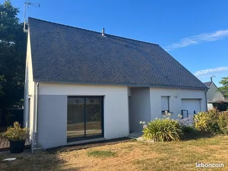 maison au calme centre st lyphard