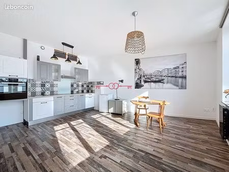 maison 7 pièces 184 m²