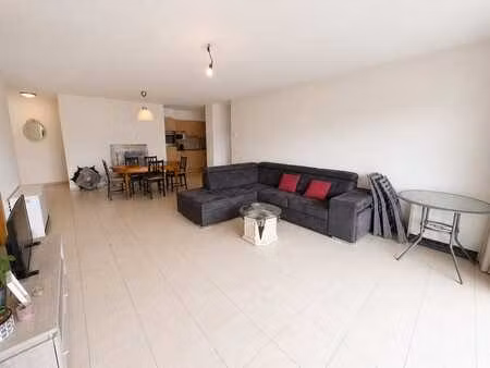 bel appartement 2ch avec terrasse et garage