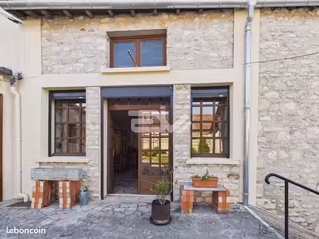propriété 11 pièces 270 m²