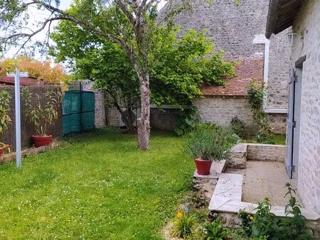 location t2 avec jardin