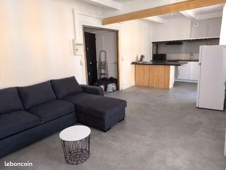 apparemment t3 meuble boulevard de la liberté