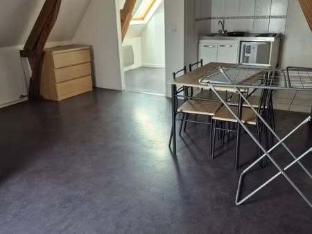 studio à louer à fretin