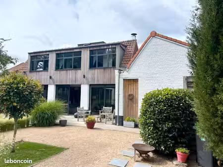 maison atypique avec jardin  patio  piscine et 2 studios - villeneuve d’ascq