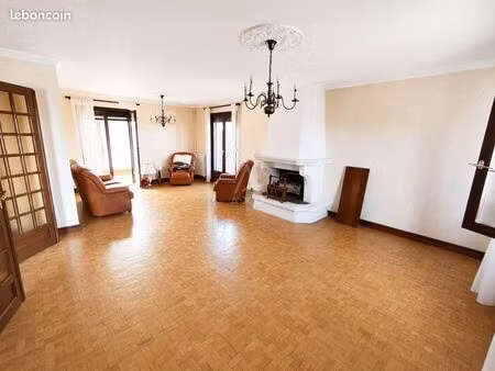 maison 11 pièces 99 m²