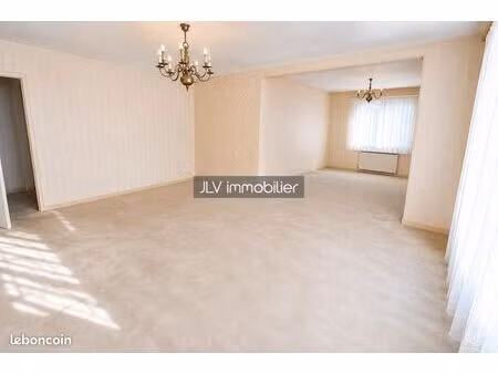 appartement 5 pièces 93 m²