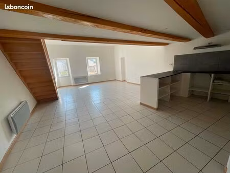 à louer – appartement t3 rénové de 78 m² – centre de ganges