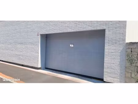 place de parking sous-sol — résidence sécurisée neuve 2021 — euratechnologies
