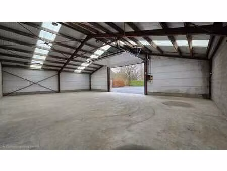 entrepôt sécurisé 150 m² – triphasé & accès 24/7