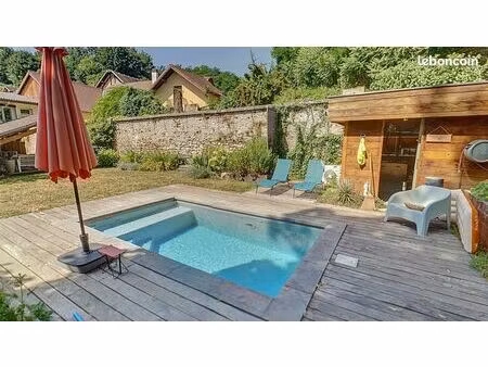 maison 6 pièces 100 m²