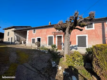 maison 4 pièces 450 m²