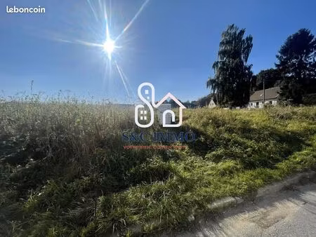 terrain 584 m² jonquières