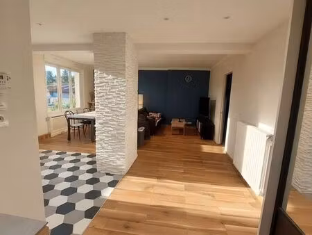 appartement 3 pièces – 80 m² – centre du village d’augny