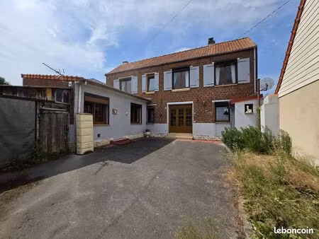 maison 6 pièces 120 m²