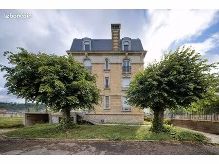 villa 10 pièces 344 m²
