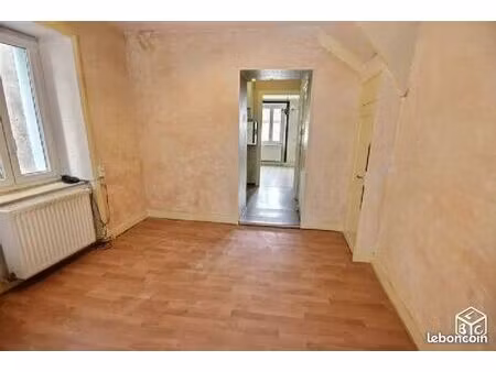 maison de village avec petit terrain 40 m²