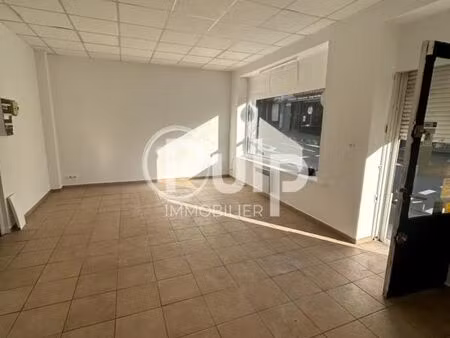 local commercial 26 m²