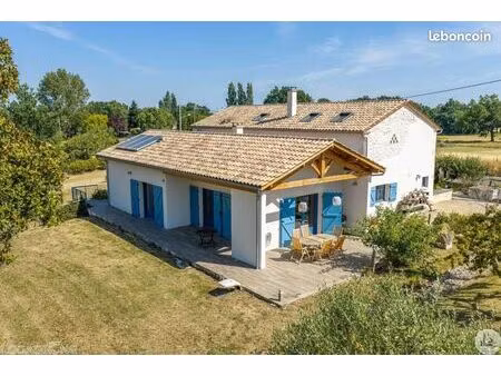 maison de village 7 pièces 255 m²