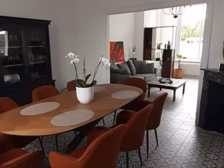 propriété de 300 m² sur 1 400 m² de terrain
