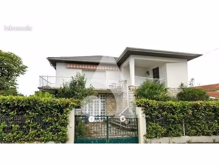 maison 7 pièces 169 m²