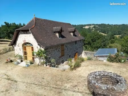 maison en pierre traditionnelle à vendre secteur figeac 46