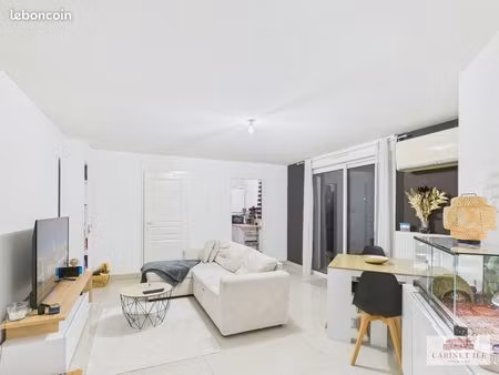 exclusivité - appartement 2 pièces de 51 m² loué avec balcon