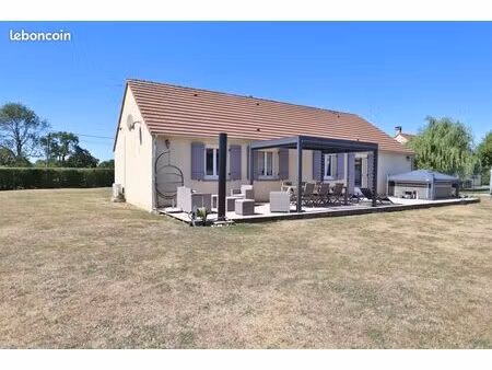 pavillon 6 pièces 100 m²