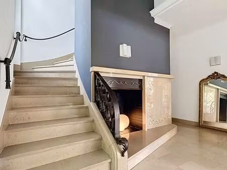 maison de ville 8 pièces 269 m²