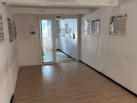 local professionnel de 42 m² avec accès pmr