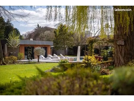 maison 6 pièces 229 m²