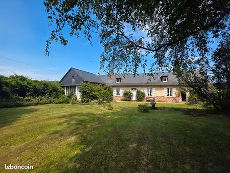 propriété 7 pièces 145 m²