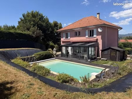 villa 6 pièces 127 m²