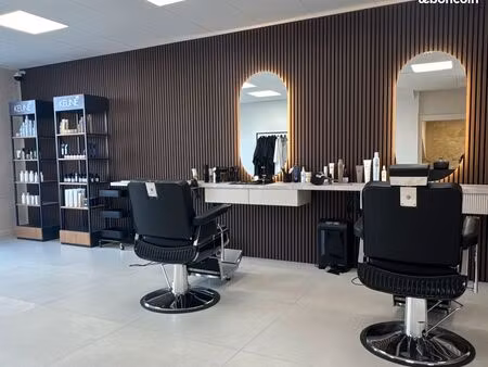 local commercial  salon de coiffure