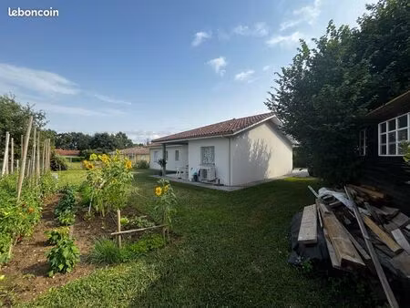 maison 3 chambres classe énergie a terrain de 1557m²