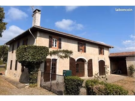 propriété 5 pièces 106 m²