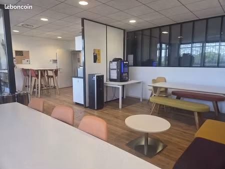 bureaux privatifs et open space avec services