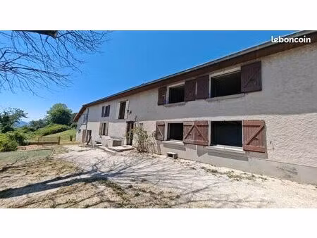 longère 6 pièces 150 m²
