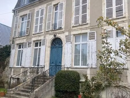maison 10 pièces 360 m²