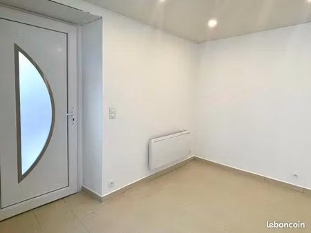 studio 2 pièces 52 m²