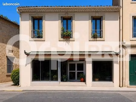 bâtiment 423 m²