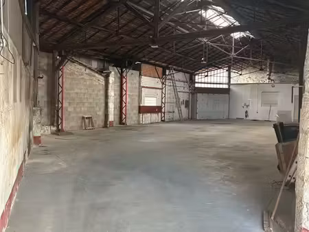 hangar de stockage 340 m2