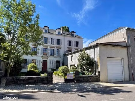 garage/ dépôt