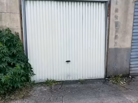 loue garage proche rue des minimes et rue pont de tilly