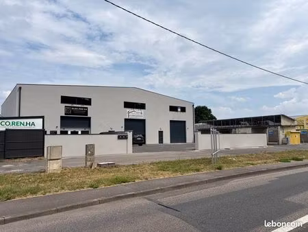 local 200m2 neuf