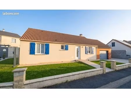 maison de plain-pied de 85 m² avec jardin  garage et nombreux stationnements