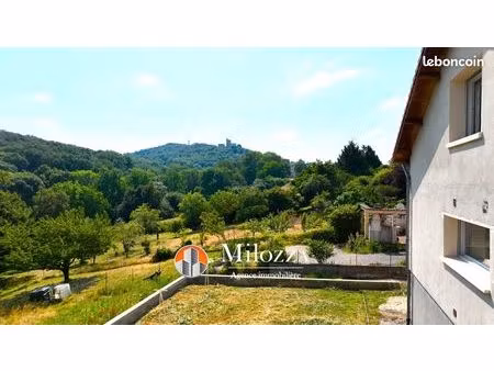 maison 6 pièces 142 m²